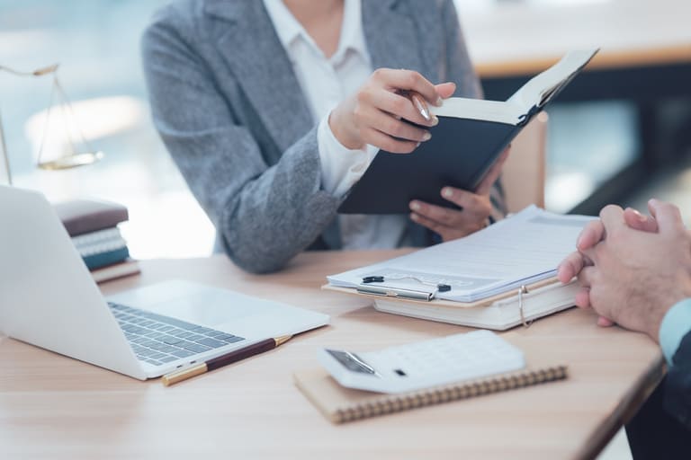 相談前に準備すべき資料と情報