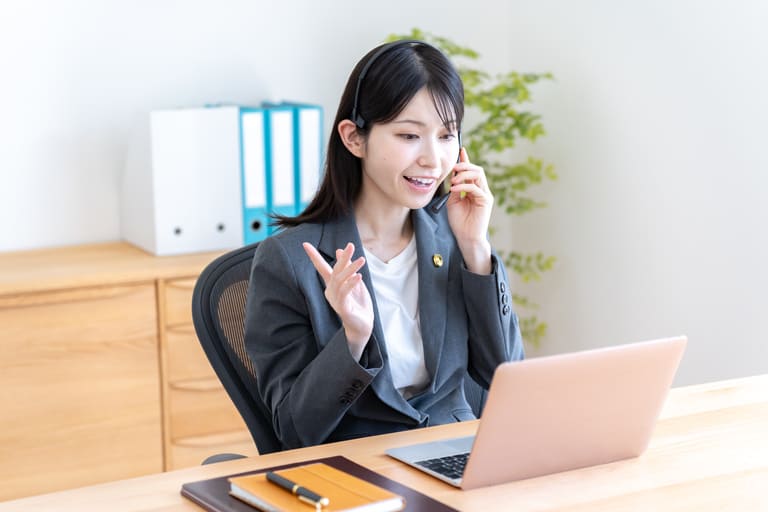 【最新】交通事故の弁護士費用の相場はいくら？費用内訳・特約の活用術を解説