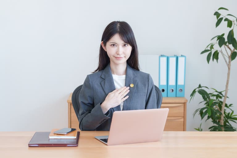 交通事故のむちうち後遺障害を弁護士に依頼するメリット！依頼の流れも解説