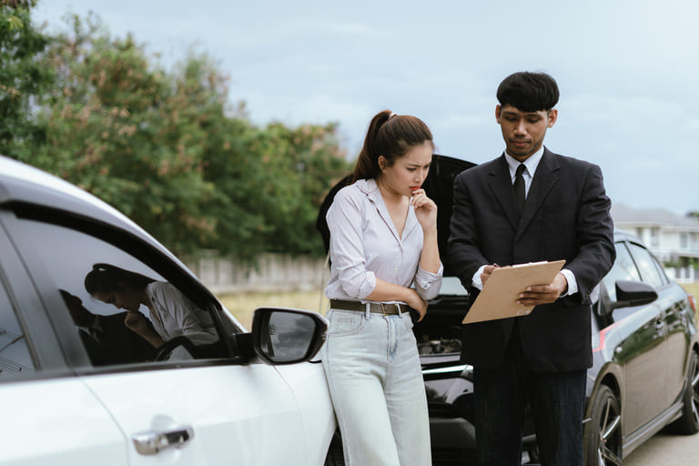 交通事故の被害者が弁護士に依頼すべき理由とは?損をしないためのポイント