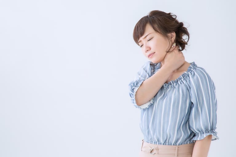 むちうちで通院したら慰謝料はいくら?弁護士基準の相場と注意点を徹底解説