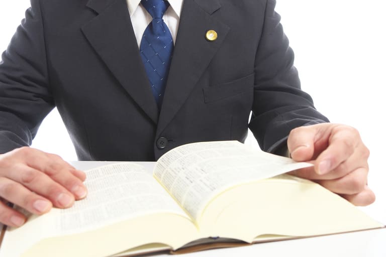 交通事故の示談|相手側の弁護士が出てきた3つの理由